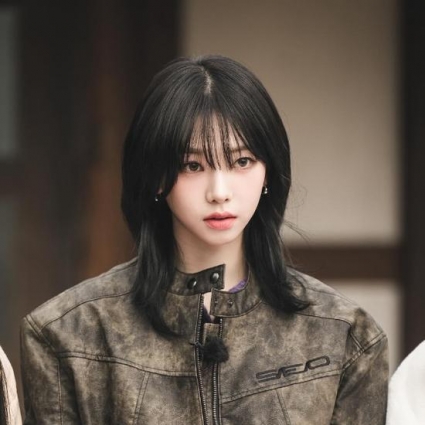 只有“蛇系”美女才能站上C位?美女